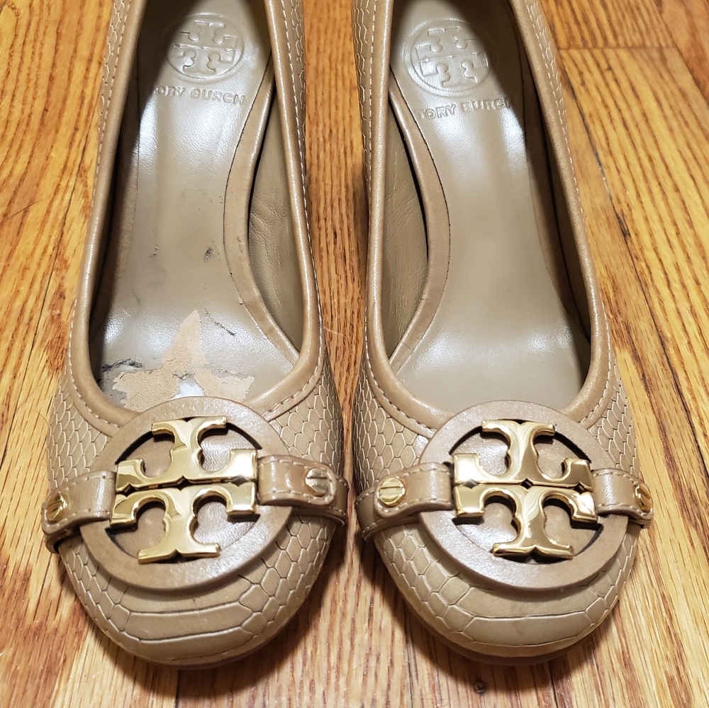 Tory Burch Tan snakeskin texture Miller Heels